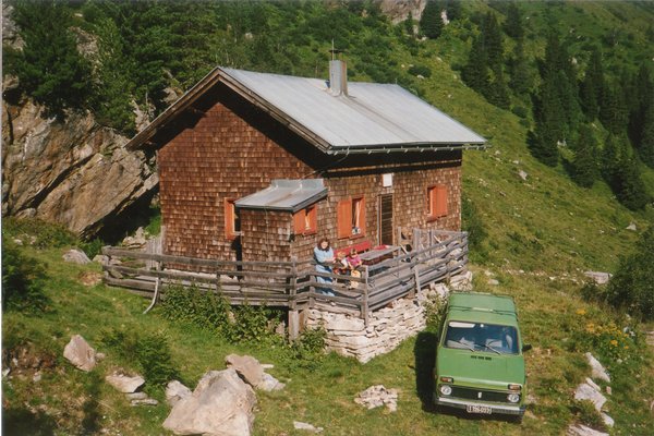 hütte-alt.jpg